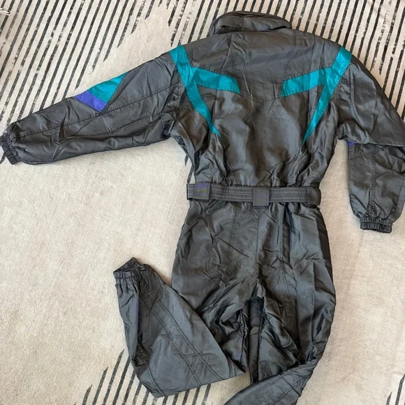 Vintage DESCENTE One-Piece Ski Suit |
Y2K Colorblock Snowsuit | Size L silver - Picture 8 of 14